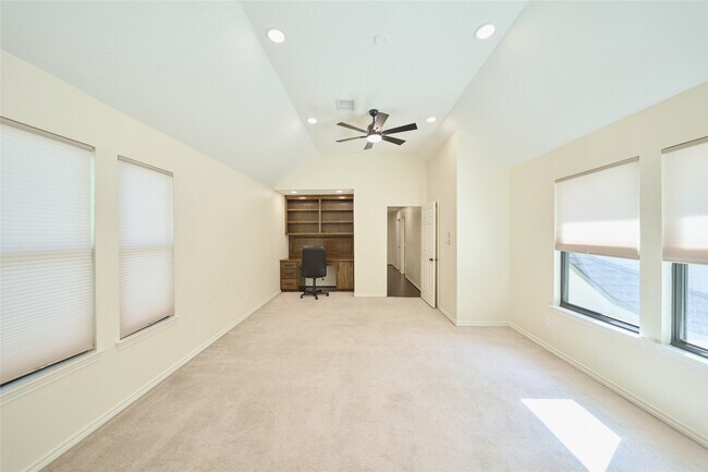 Building Photo - 6 Glen Canyon Pl