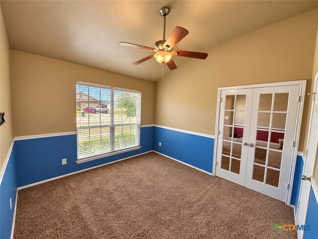 Building Photo - 9402 Cricket Dr