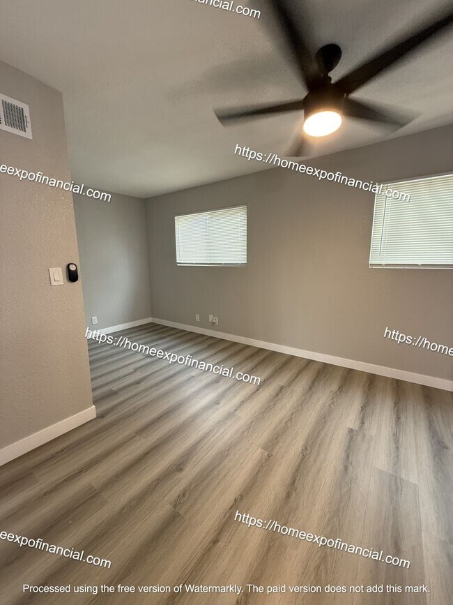 Building Photo - Nice Home For Rent