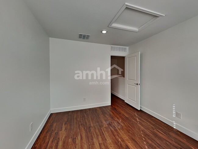 Building Photo - 6140 W Paseo Hilario