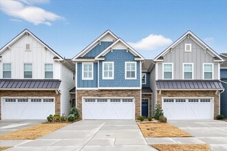 Building Photo - 7481 Hartsfield Dr