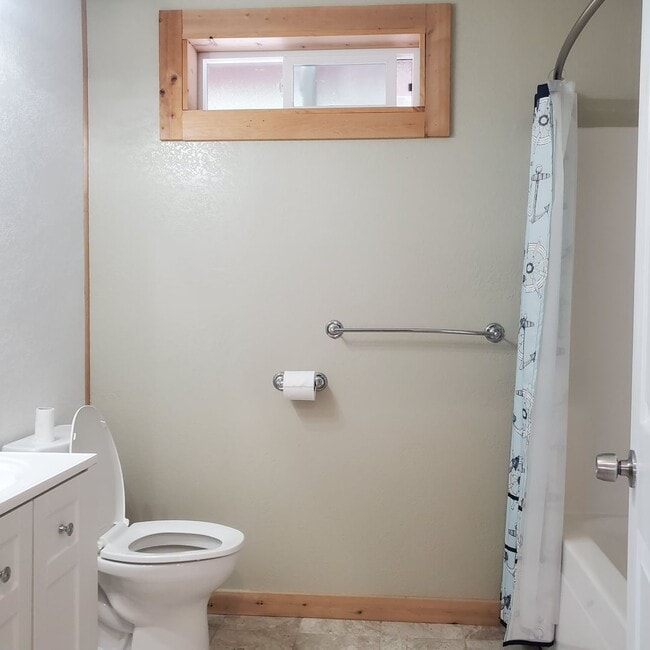 Building Photo - Awesome cabin for sale by owner or rent