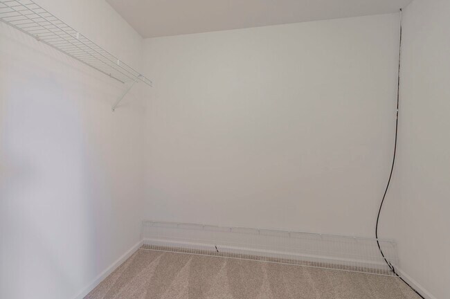 Building Photo - 1226 Bradley Cir