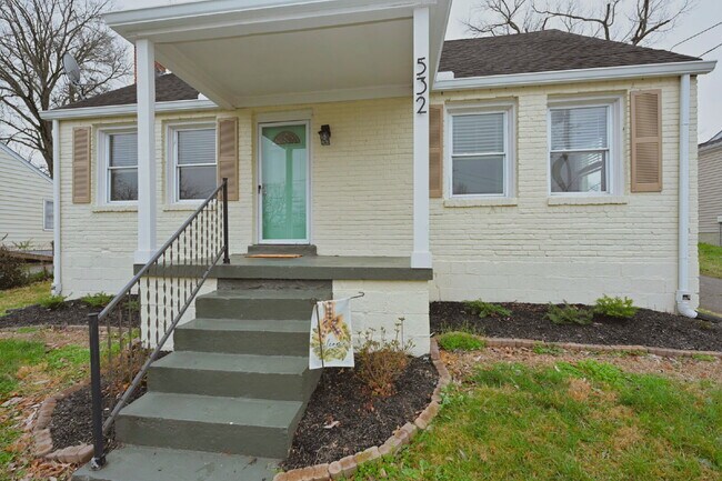 Building Photo - Renovated East Nashville Home | 3BR + Washer/Dryer + Off-Street Parking