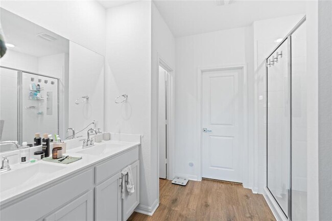 Building Photo - 143 Santa Rosa Ln