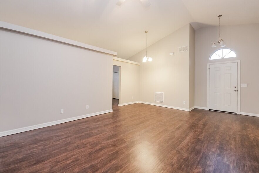 Building Photo - 2763 Eagle Ridge Loop