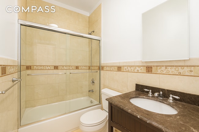 Building Photo - 37-15 Broadway