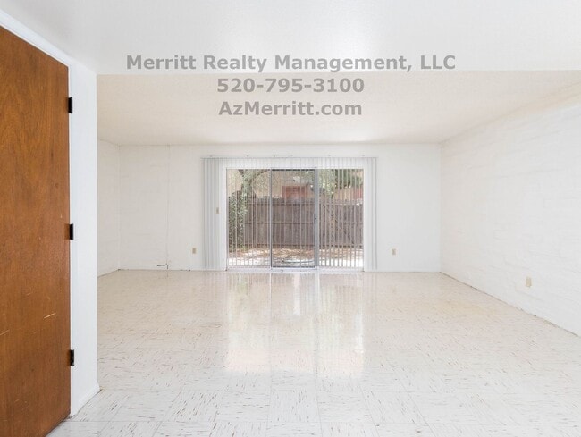 Building Photo - Spacious 2-Bedroom Townhome – Available Now!