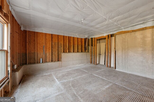 Building Photo - 3574 Willow Glen Trail