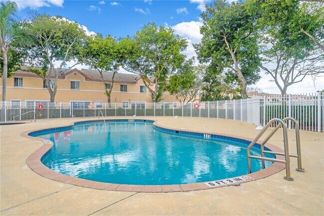 Building Photo - 2140 SW 87th Way