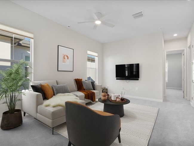 Building Photo - 5053 E Anderson Dr