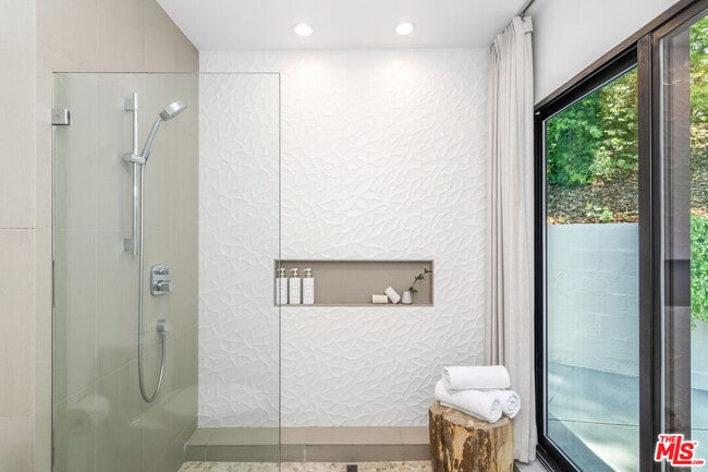 Building Photo - 9834 Wanda Park Dr