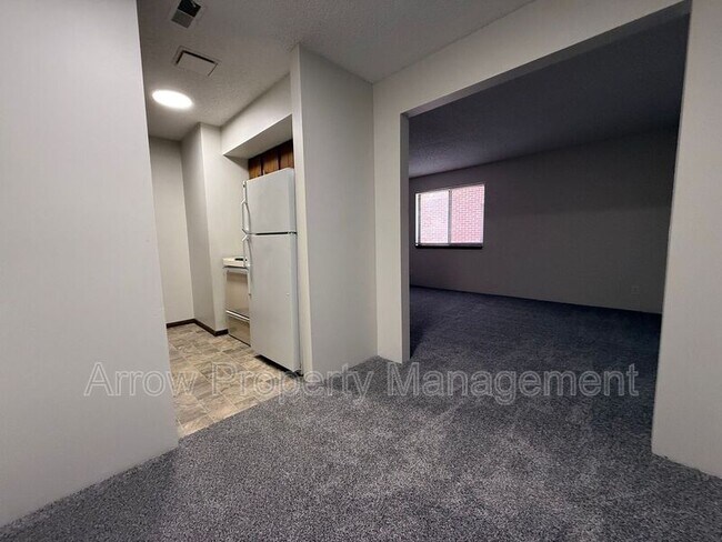Building Photo - 1421 D St