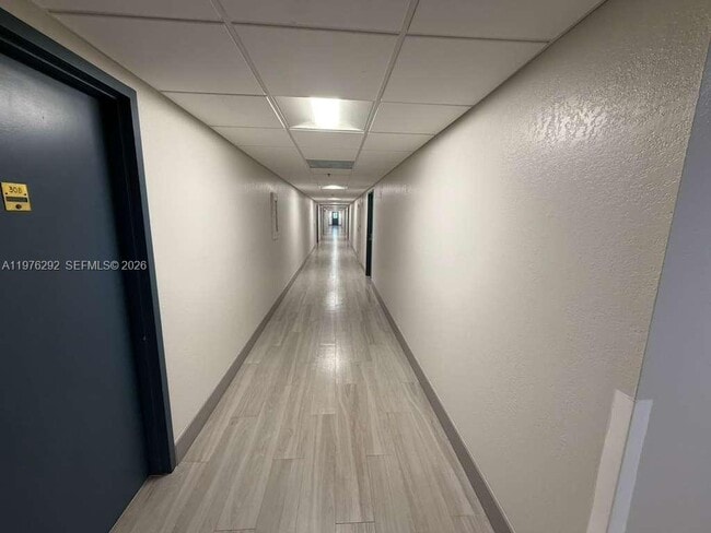 Building Photo - 919 Hillcrest Dr