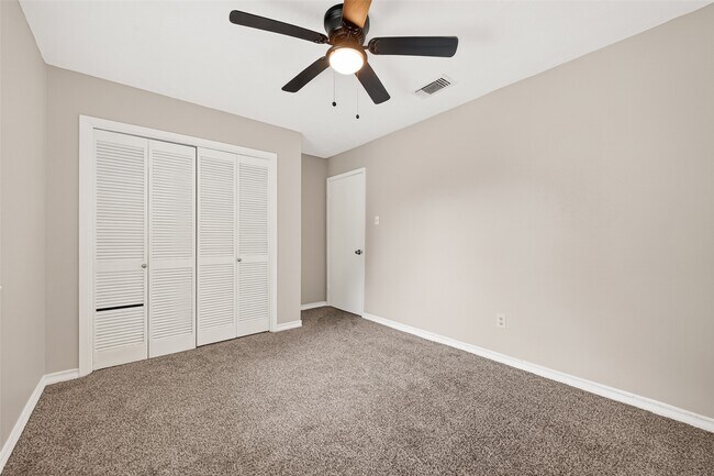 Building Photo - 10402 Permian Dr