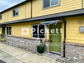 Building Photo - 4673 NW Walgren Dr