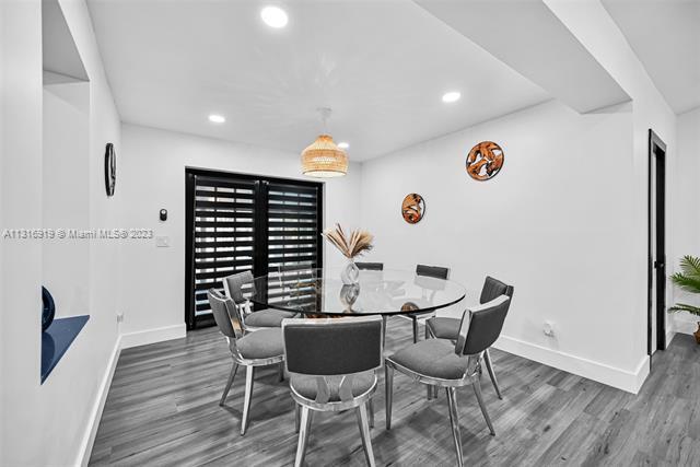 Building Photo - 7335 SW 104th St