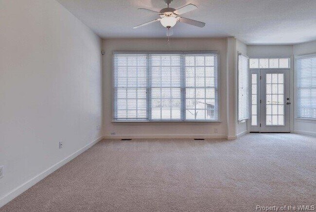 Building Photo - 104 Chanticleer Ct