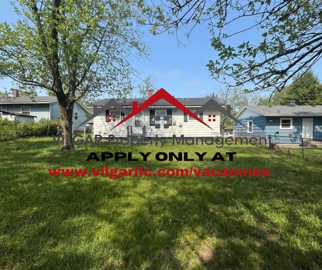 Building Photo - 4 Bed / 2 Bath home in Gary, IN!