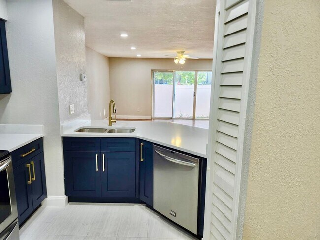 Building Photo - 4815 Walden Cir