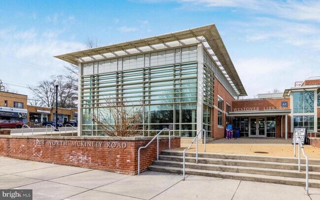 Building Photo - 6034 21st St N