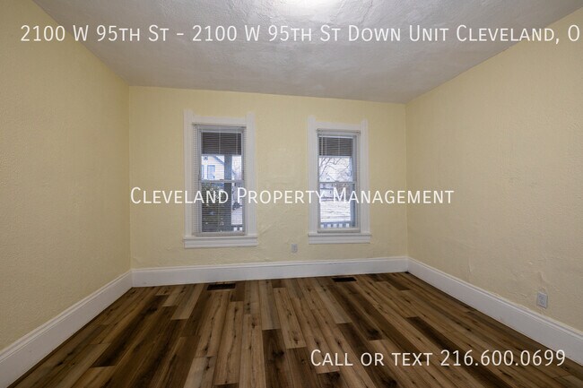 Building Photo - 2100 W 95th St