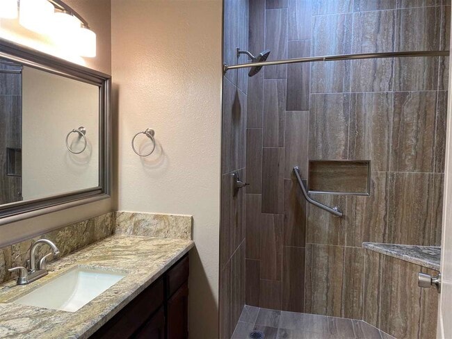 Building Photo - 9903 Crystal Ct