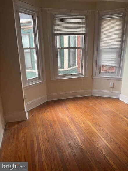 Building Photo - 4715 Springfield Ave