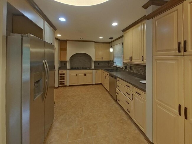 Building Photo - 7407 Laredo Dr