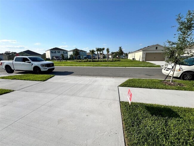 Building Photo - 1508 Ellesmere Ave