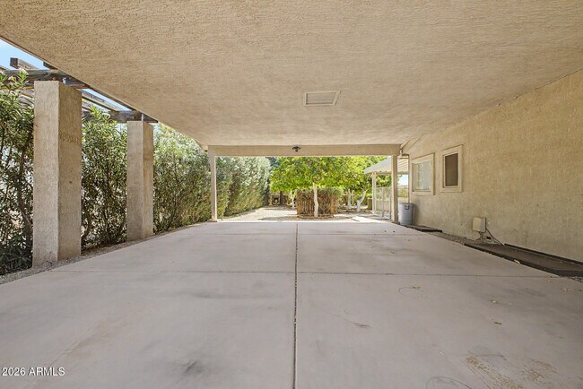 Building Photo - 29319 N 203rd Ave