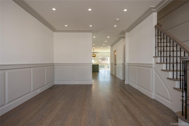 Building Photo - 7 Victoria Ln