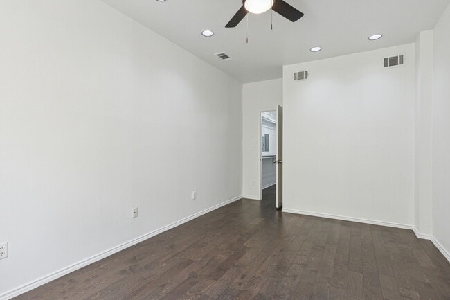 Building Photo - 4111 Herschel Ave