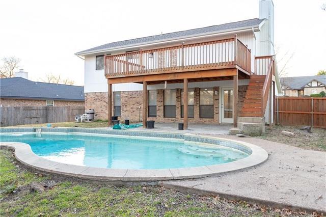 Building Photo - 310 Overland Dr