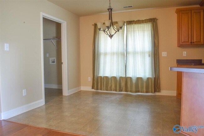 Building Photo - 226 Fields Pond Dr