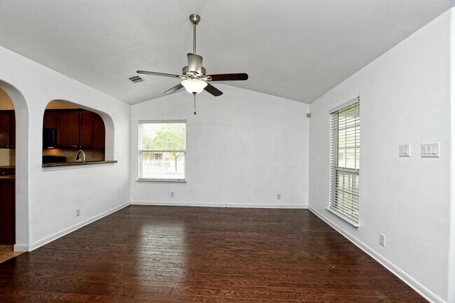 Building Photo - 1508 Rices Crossing Ln