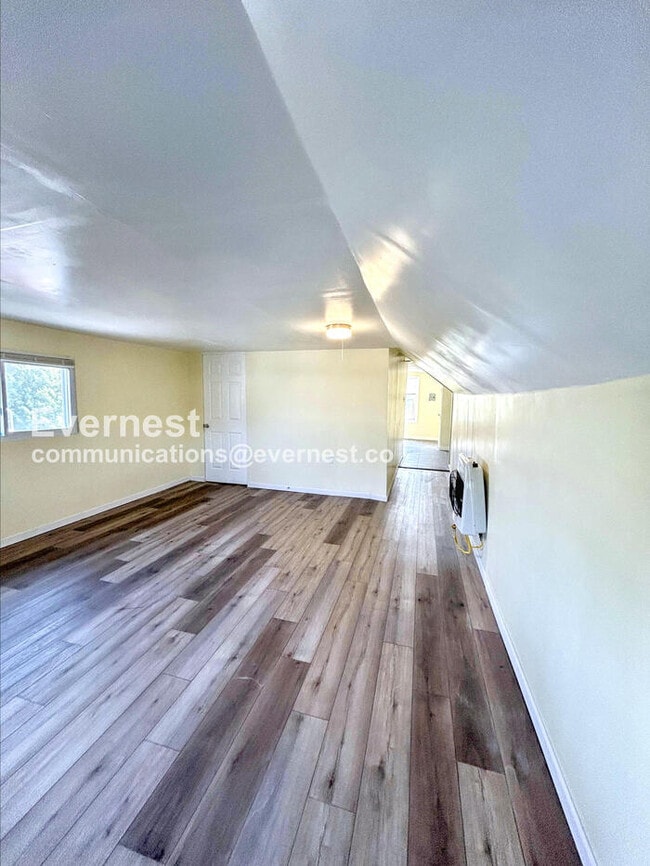 Building Photo - 3391 W 117th St