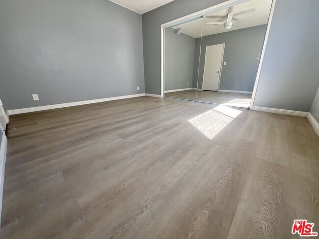 Building Photo - 1426 Orange Grove Ave