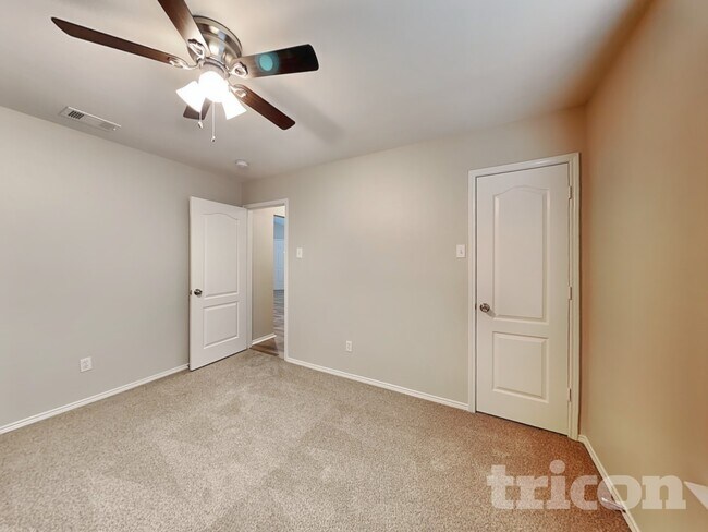 Building Photo - 1214 Crooked Creek Ct