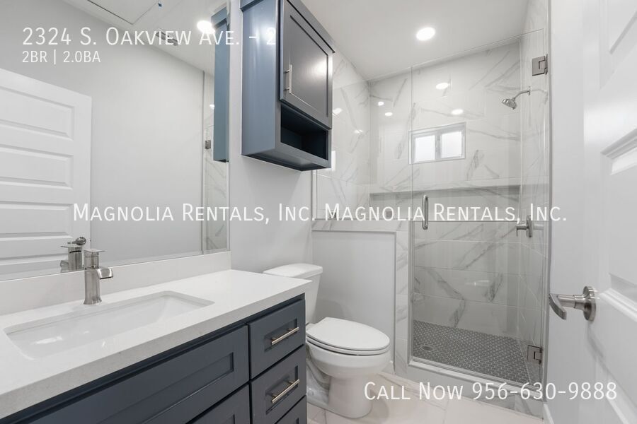 Building Photo - 2324S S Oakview Dr