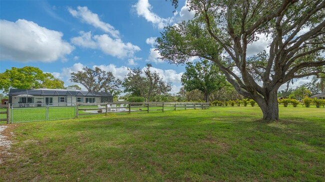 Building Photo - 5450 Old Ranch Rd