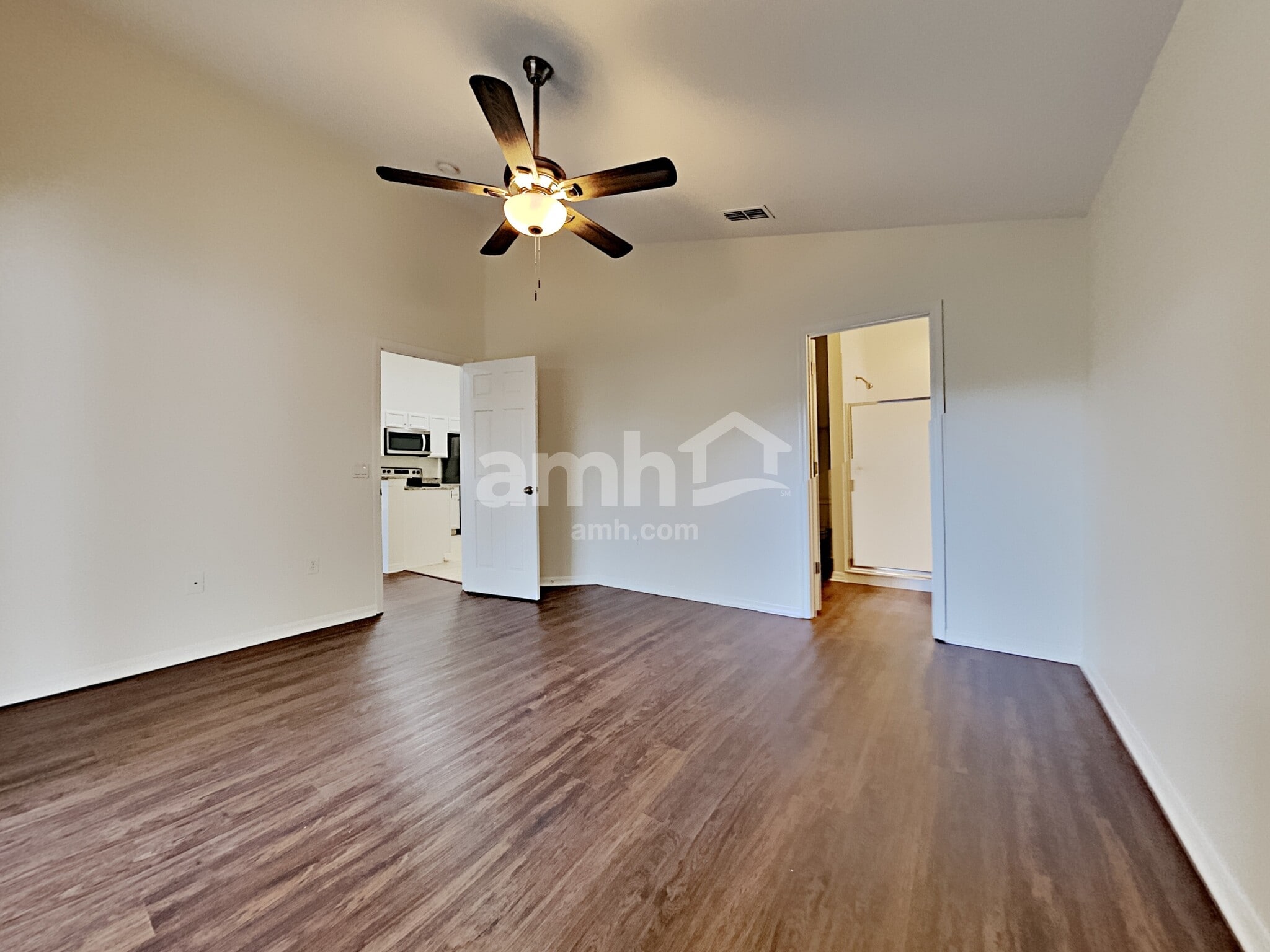 Building Photo - 16609 Rising Star Dr