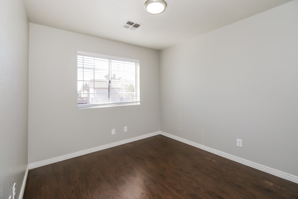 Building Photo - 1704 S 39th St