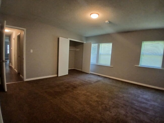 Building Photo - 2727CAMPBELL