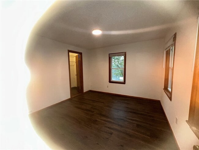 Building Photo - 177 Boyden St