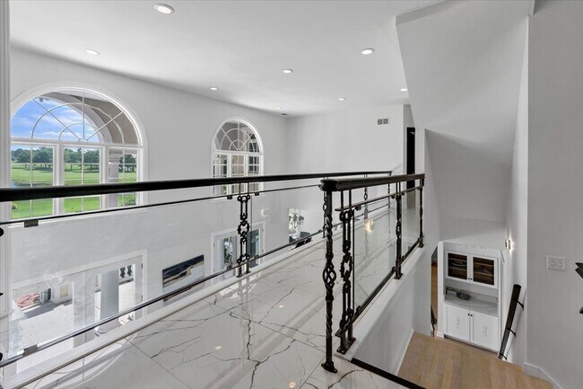 Building Photo - 4206 Royal Fox Dr