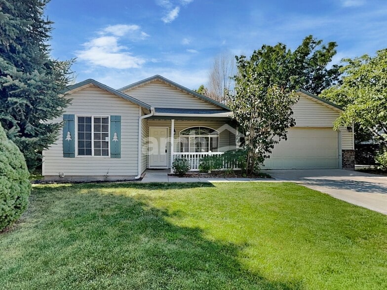 Primary Photo - 1029 W Honker Dr