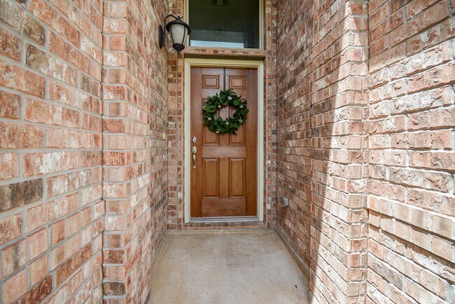 Building Photo - 4927 Lattimore Creek Dr
