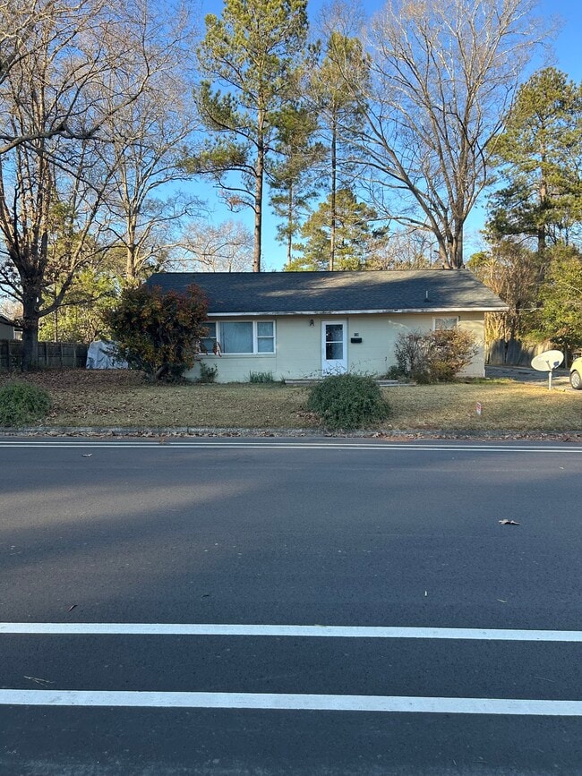 Building Photo - 118 Fidelity St