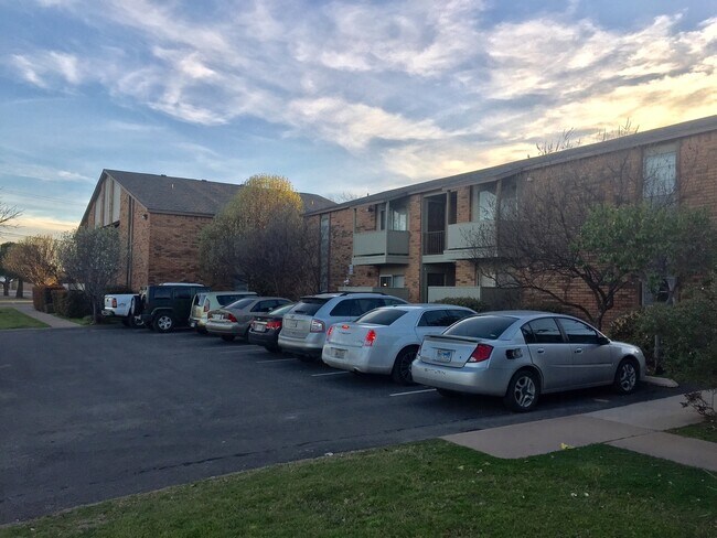 Building Photo - Mesquite Square - close to HSU, ACU, TTUHSC